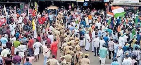 കണ്ണൂർ നഗരത്തിൽ കനത്ത പോലീസ് ബന്തവസ്സിൽ കലാശക്കൊട്ട്, കലാശക്കൊട്ട് ഇല്ലാതെ തളിപ്പറമ്പ്