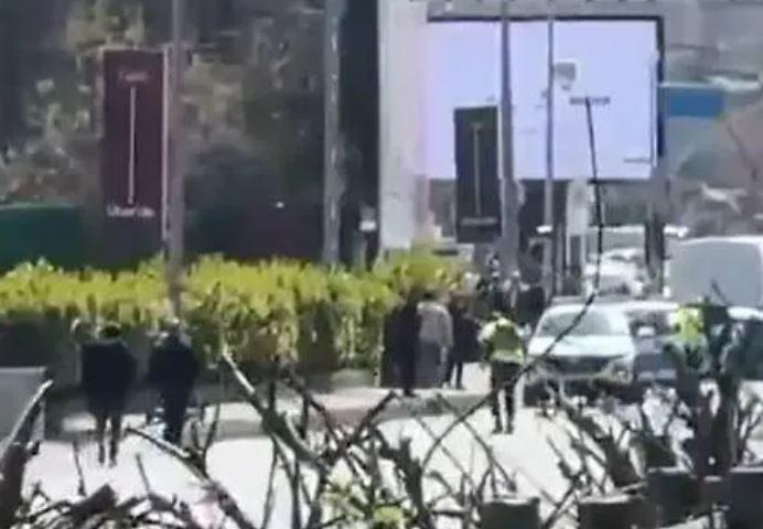 ഇസ്രയേൽ കോൺസുലേറ്റിന് സമീപം വെടിവെപ്പ്, മൂന്ന് പേർ കൊല്ലപ്പെട്ടു